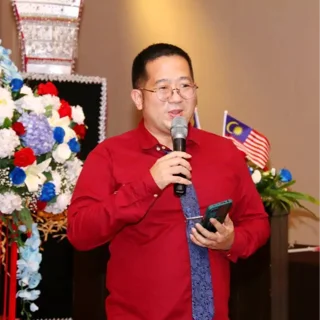 Eng Wai Ong portrait