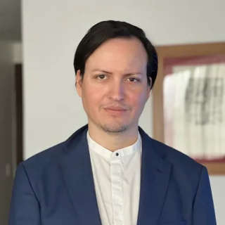 Juan Robalino portrait