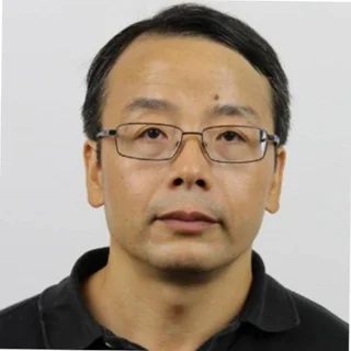 Ping Long portrait